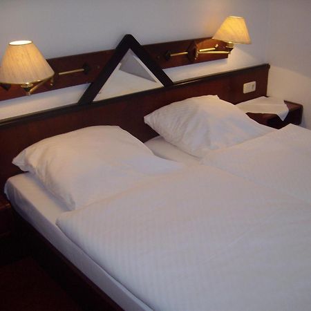 Hotel Am Bahnhof Stendal Eksteriør billede